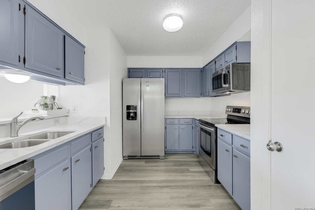 5017 Concord Rdg - Photo 4 of 26