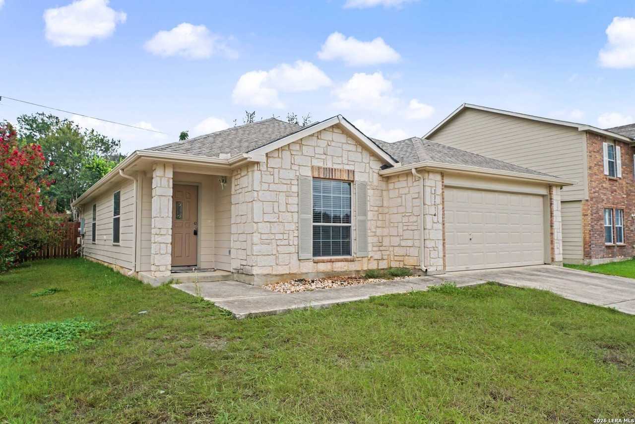 11114 Hillsdale Loop - Photo 3 of 38