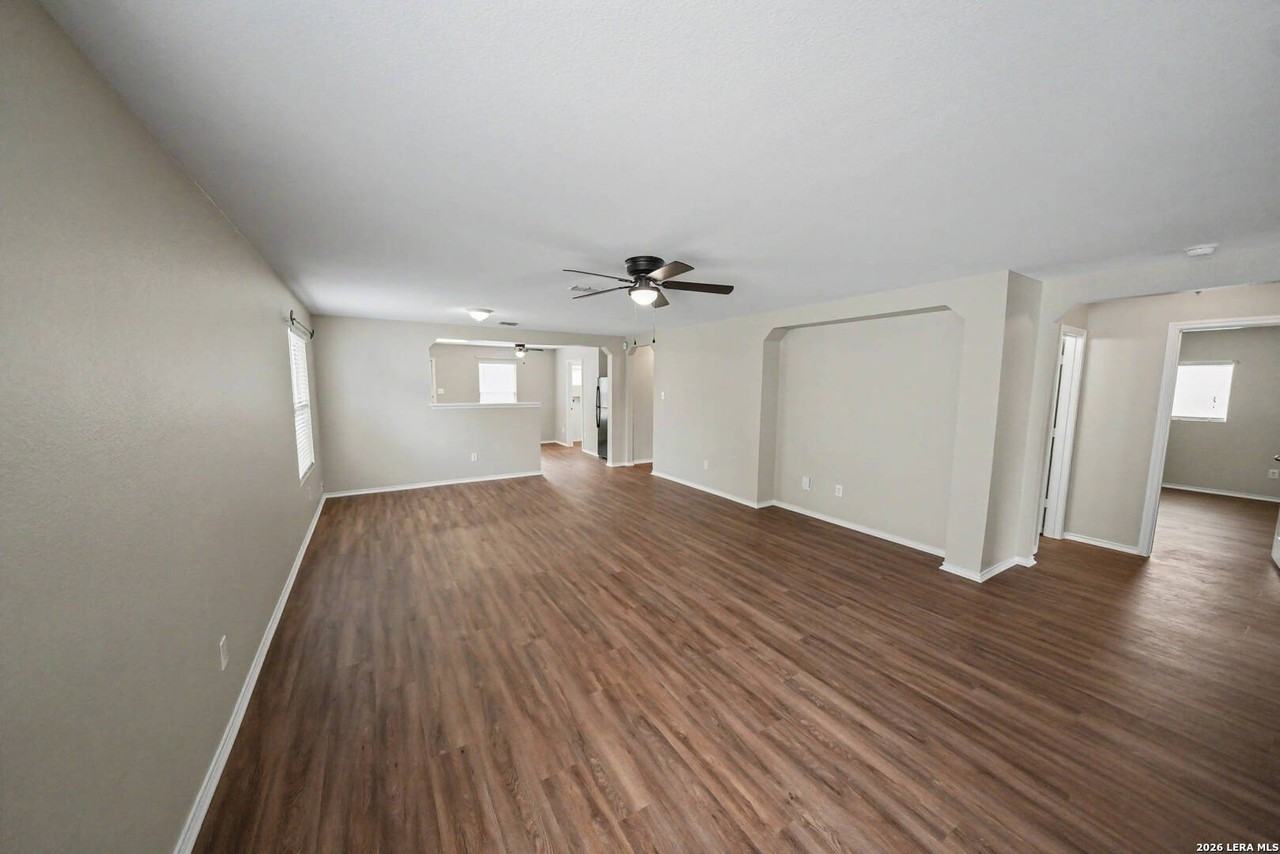 11114 Hillsdale Loop - Photo 7 of 38