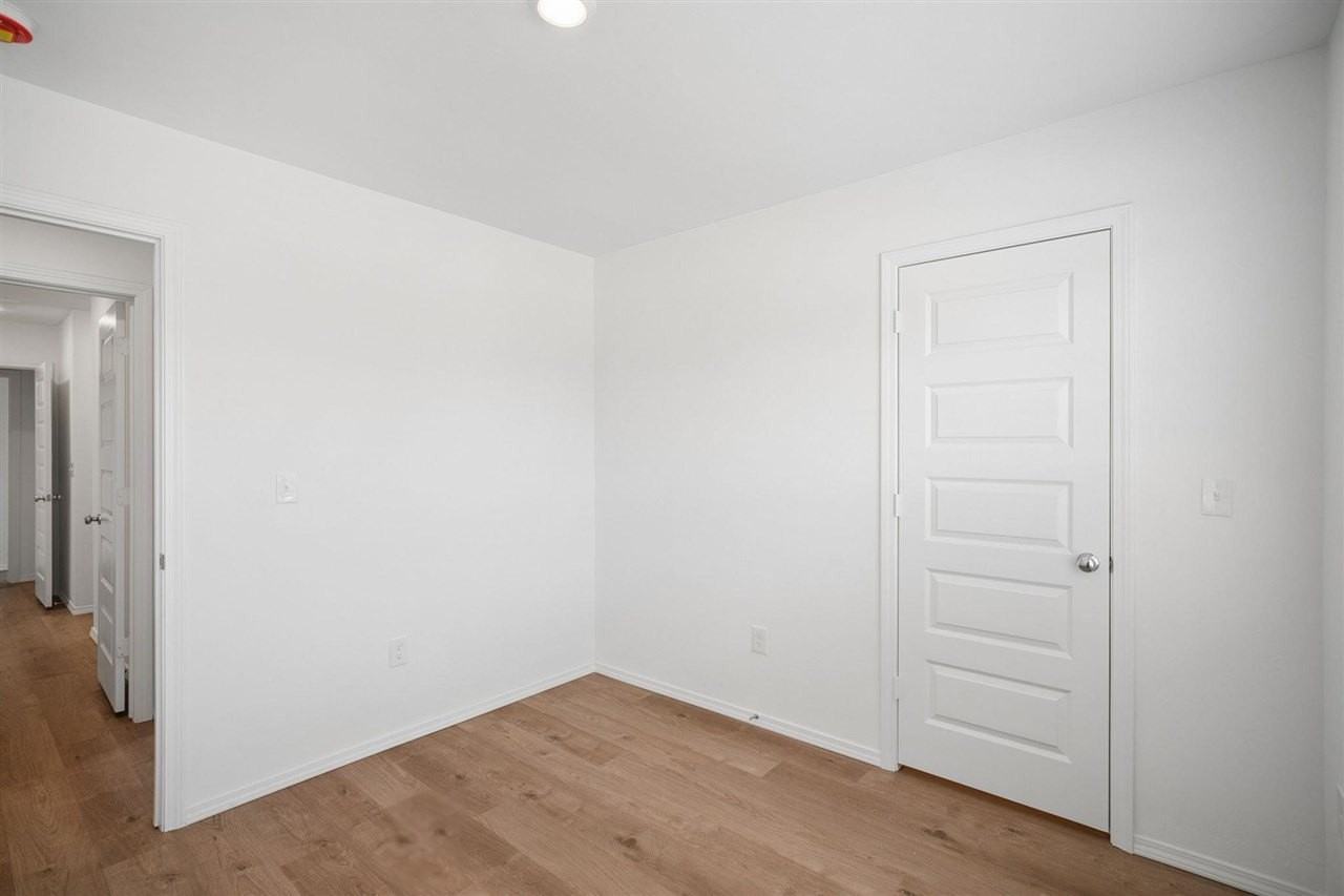 2100 W 30th Pl - Photo 6 of 40
