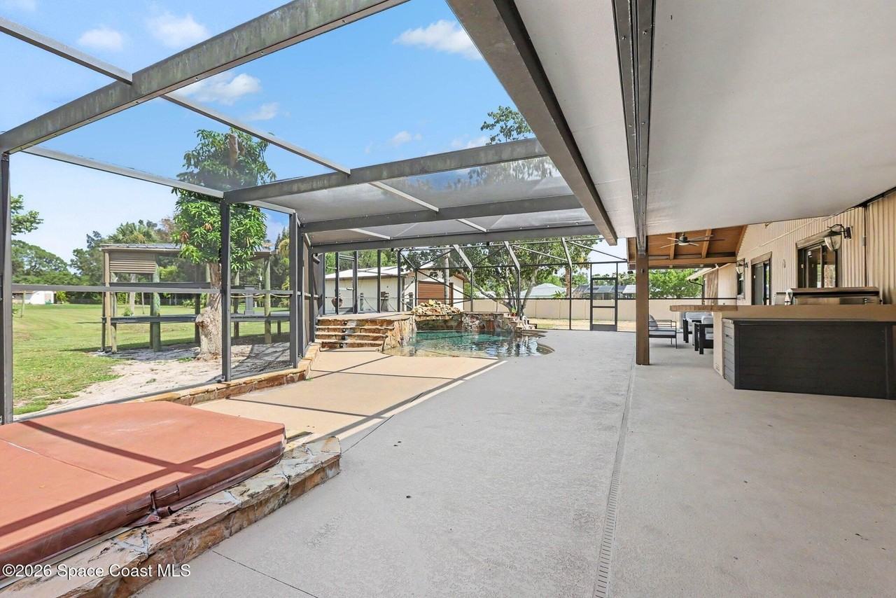 3200 N Tropical Trl - Photo 7 of 28
