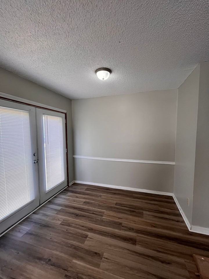 5198 Danieli Dr N #B - Photo 4 of 6