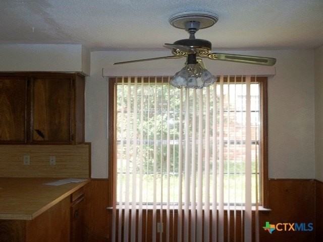 1207 Ruiz Dr - Photo 7 of 11
