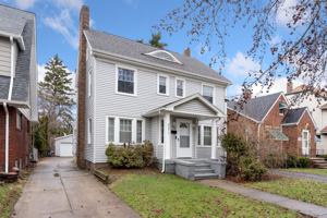 featured image of 3271 Yorkshire Road