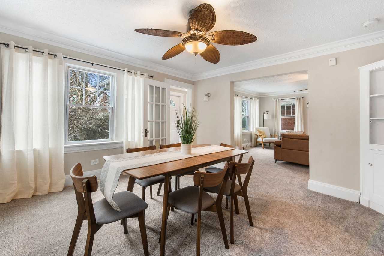 3271 Yorkshire Road - Photo 3 of 42