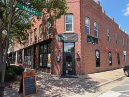 featured image of 523 E Broad St #1