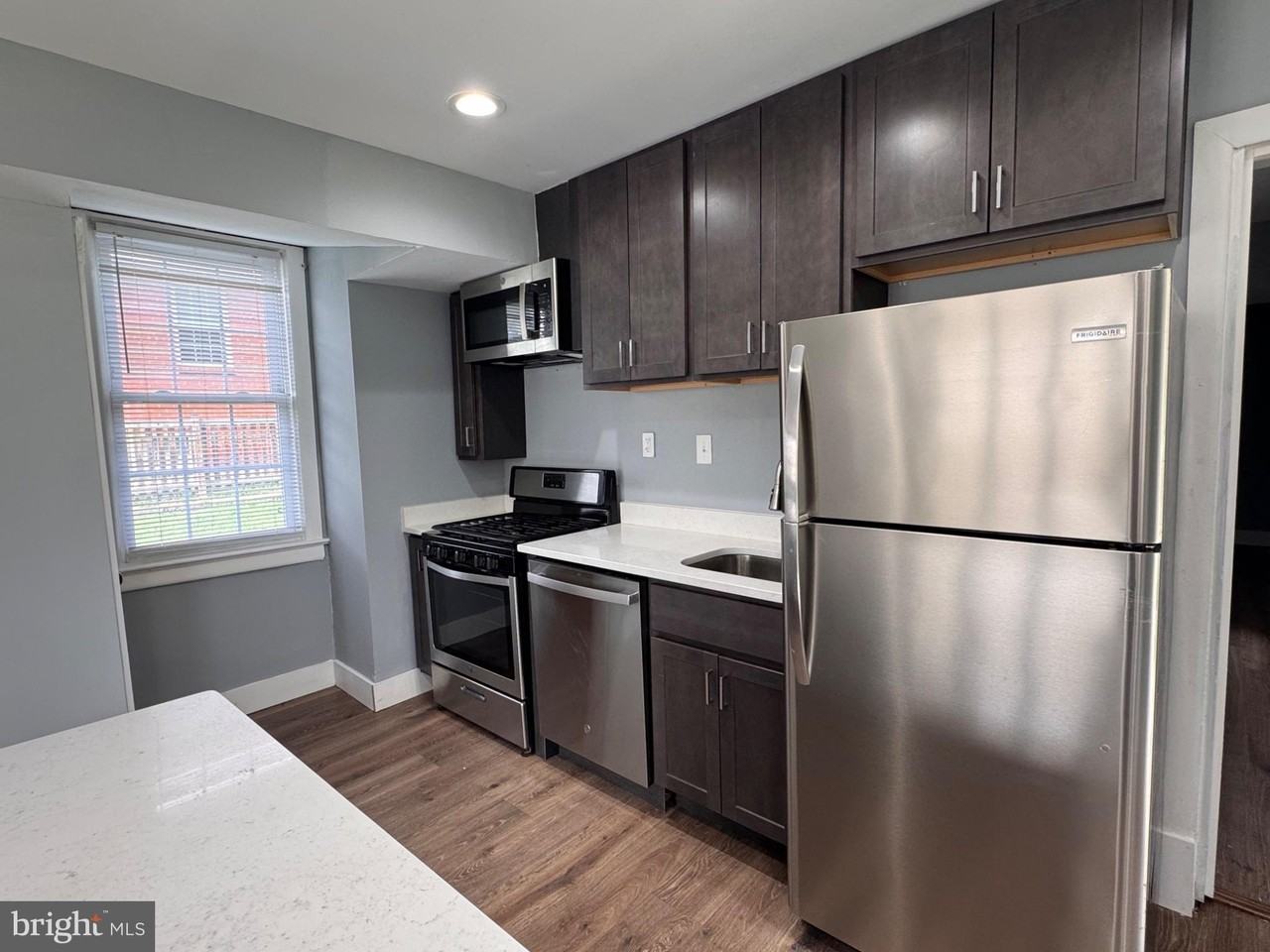 4212 22nd St Ne - Photo 7 of 19
