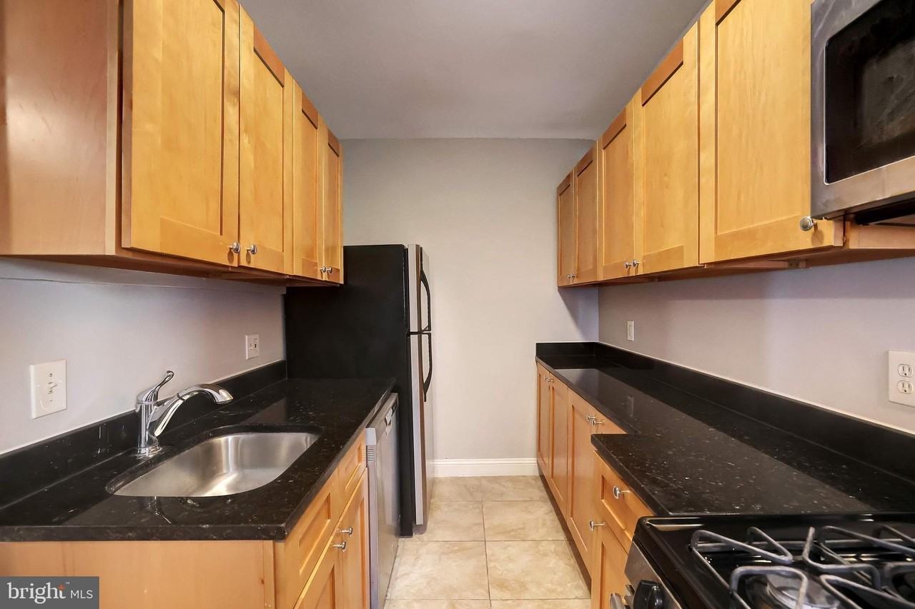 1426 12th St Nw #3 - Photo 3 of 14