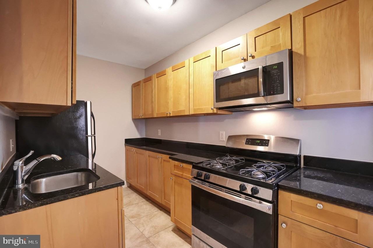 1426 12th St Nw #3 - Photo 4 of 14