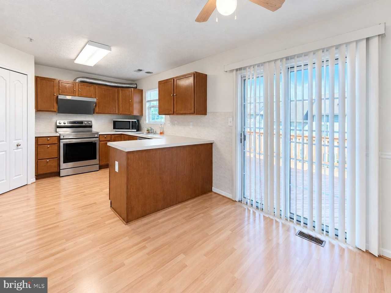 3335 Hollow Ct - Photo 4 of 7