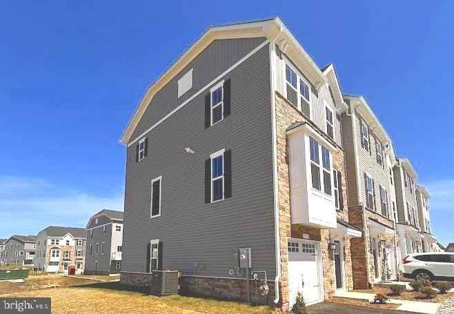 7924 Olive Branch Ln - Photo 4 of 25