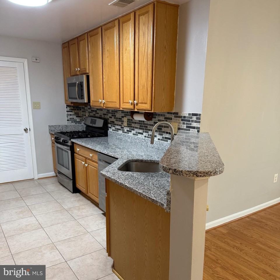 10730 Symphony Way #101 - Photo 7 of 23