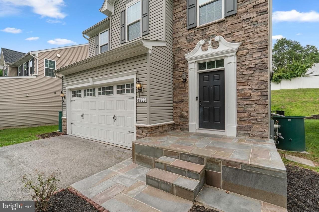 4986 Windpower Way - Photo 2 of 50
