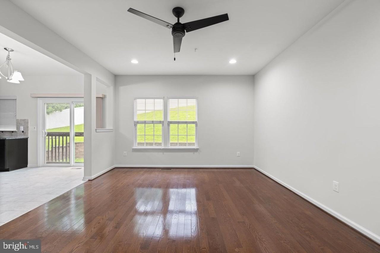 4986 Windpower Way - Photo 6 of 50