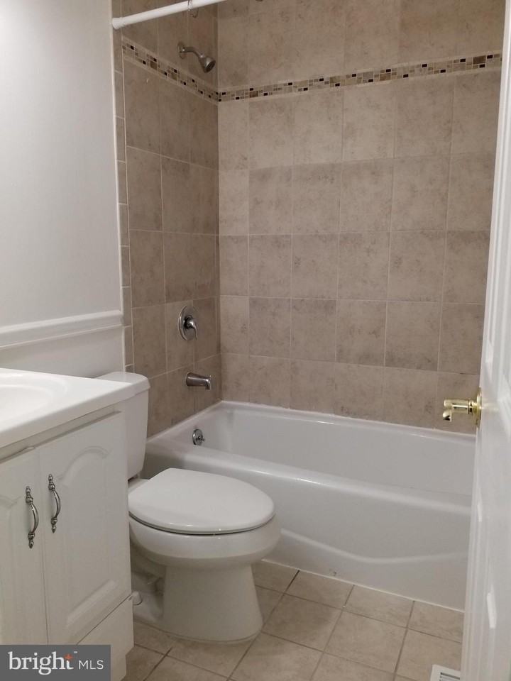 9516 Tippett Ln - Photo 7 of 11
