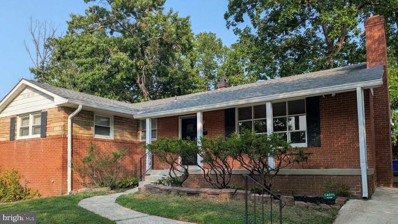 9017 Saint Andrews Pl - Photo 2 of 31