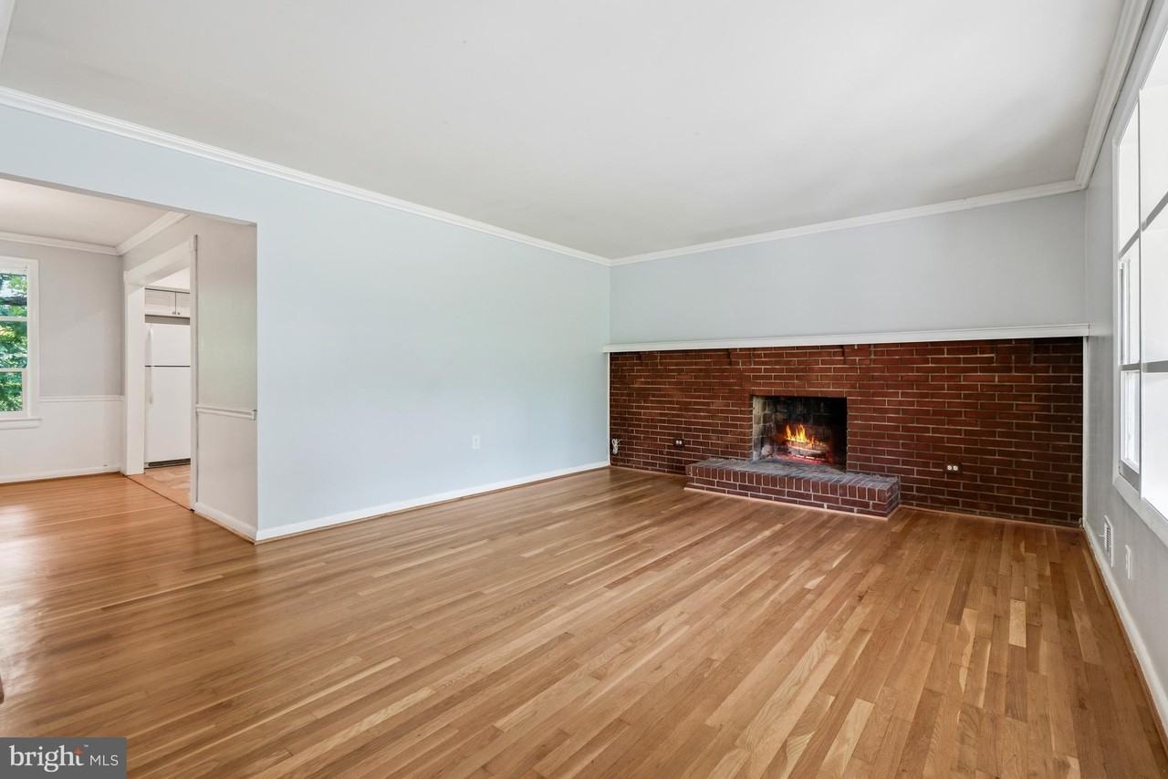 9017 Saint Andrews Pl - Photo 7 of 31