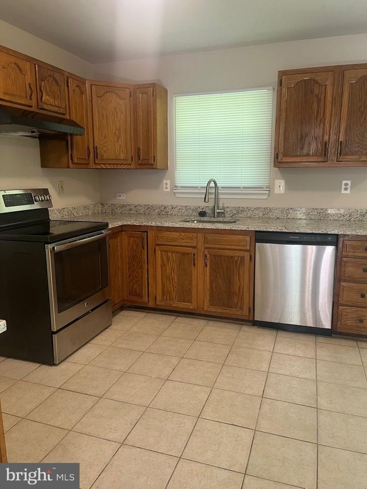 4603 Hidden Pine Ln - Photo 5 of 19