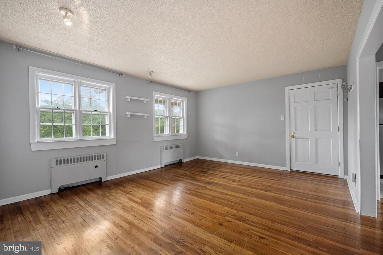 102 Cherry Parke Unit D - Photo 3 of 13