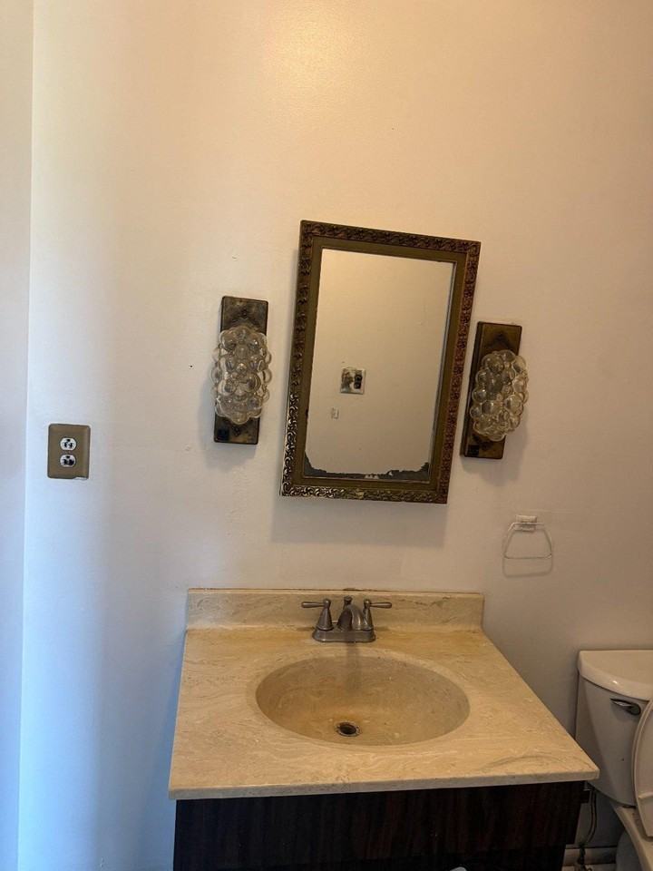 160 N Broad St #B - Photo 4 of 7