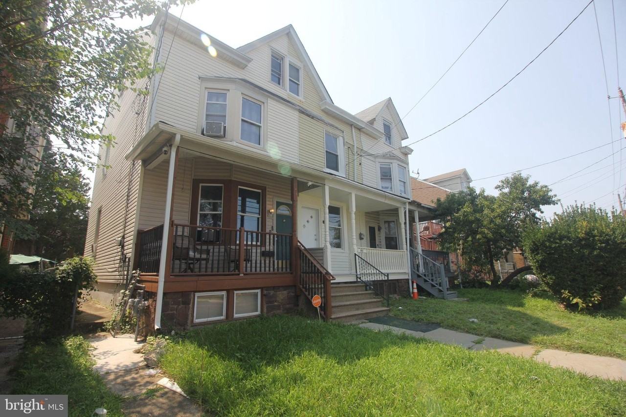 1157 Chambers St - Photo 3 of 29