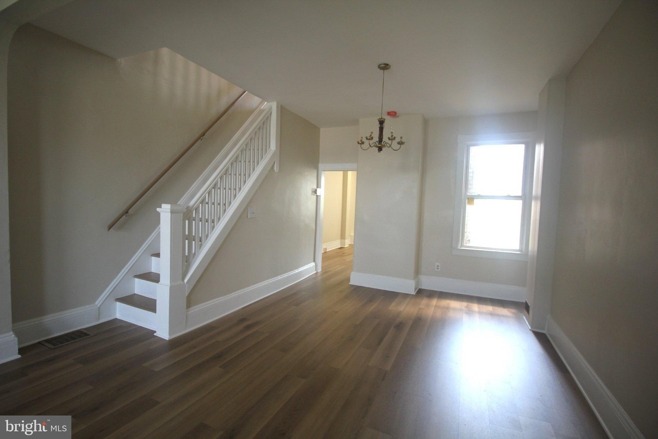 1157 Chambers St - Photo 7 of 29