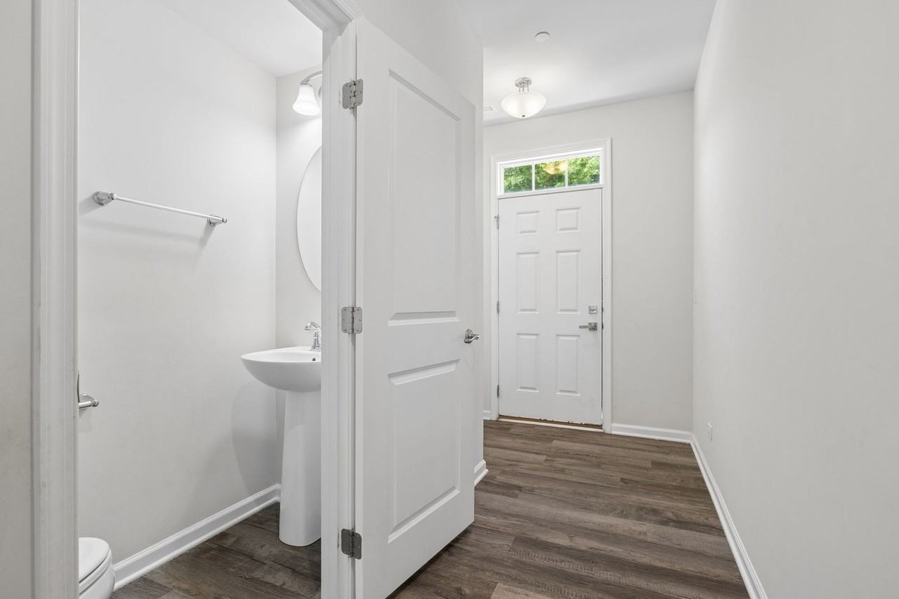 3404 Helene Rieder Dr - Photo 3 of 26