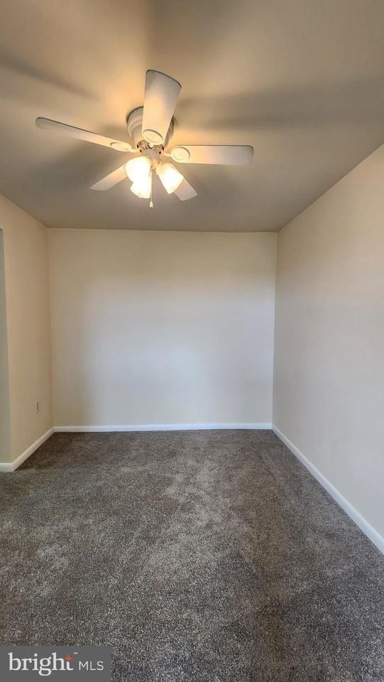 804 Vaughn Rd #B7 - Photo 3 of 9