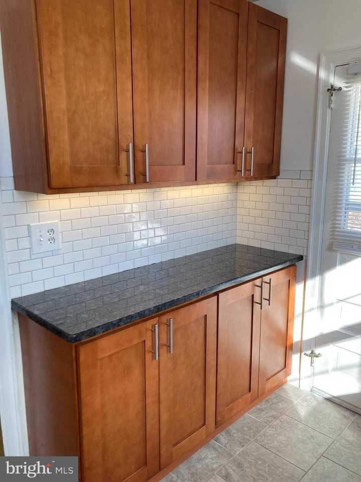 1478 Braddock Ln - Photo 7 of 30