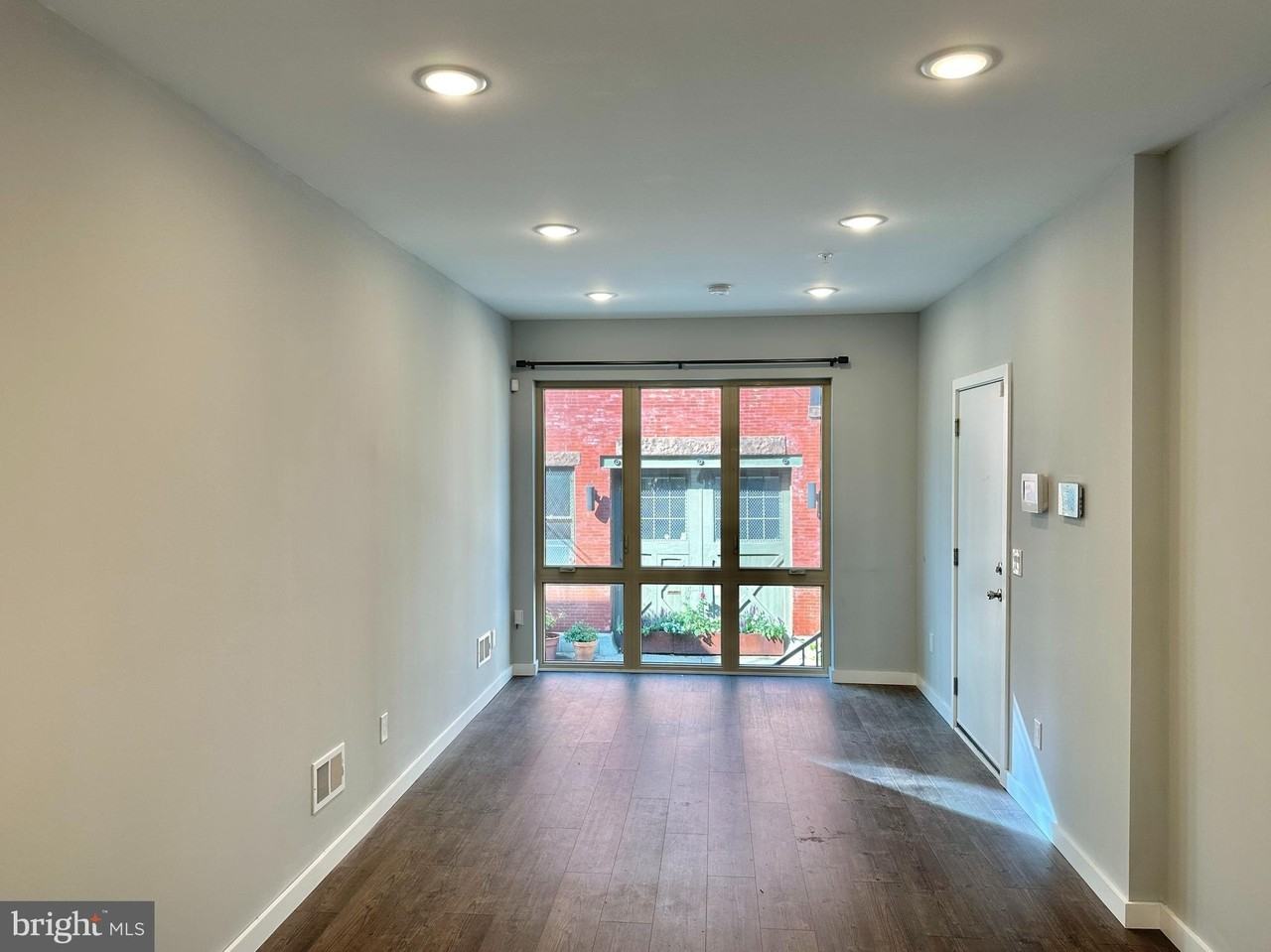 2004 Cambridge St #1 - Photo 4 of 25
