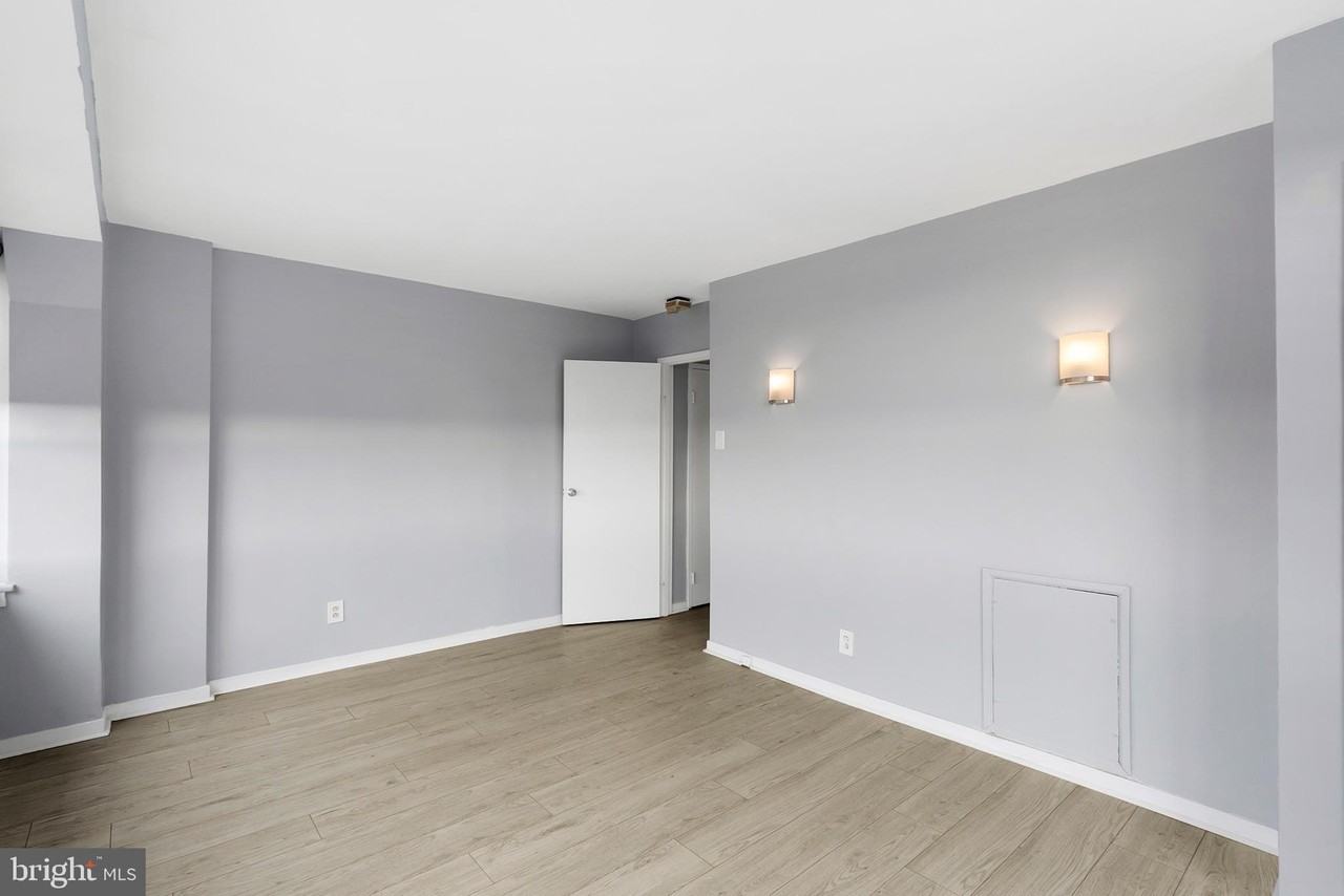 1810 Rittenhouse Sq #1608 - Photo 6 of 22
