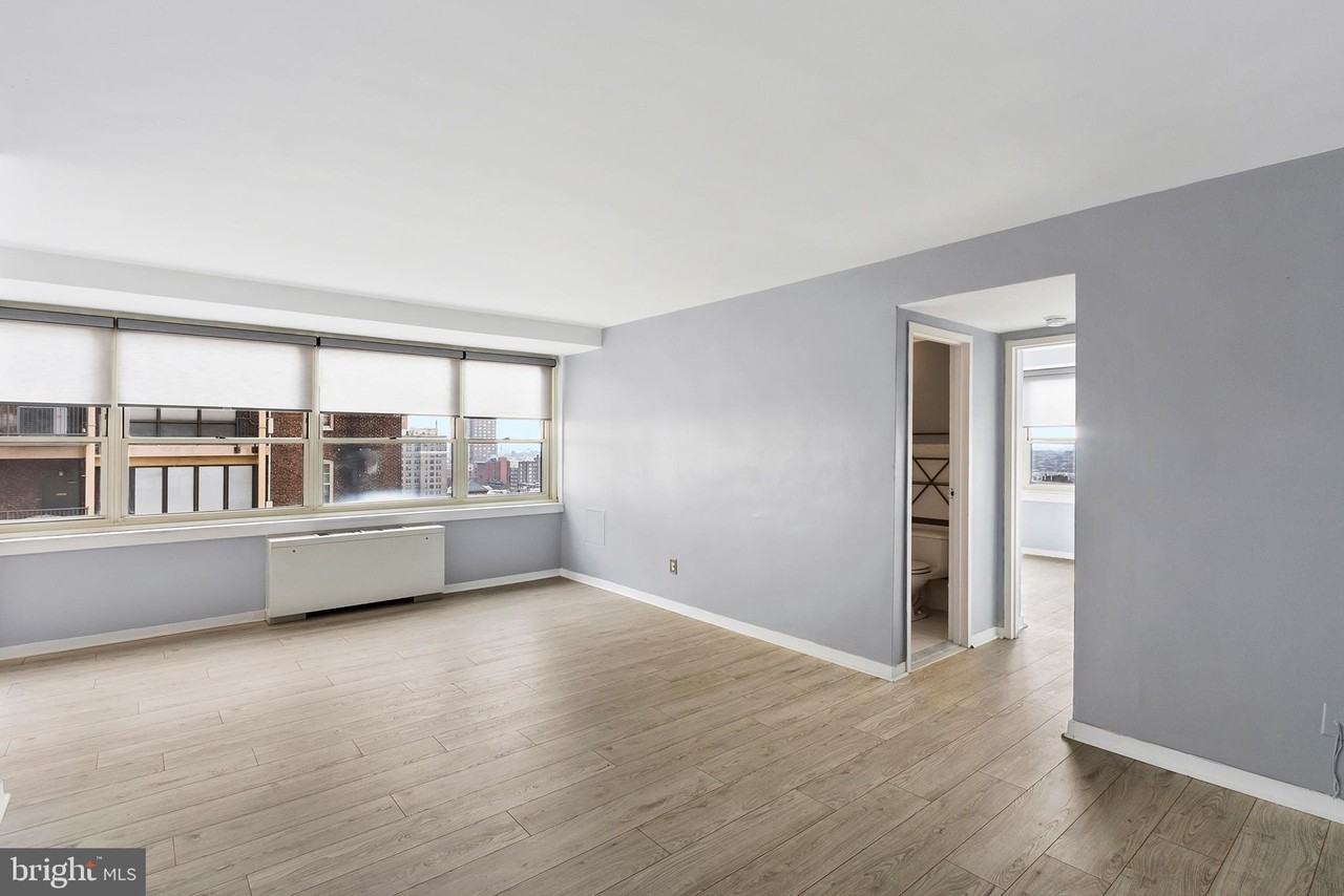 1810 Rittenhouse Sq #1608 - Photo 7 of 22