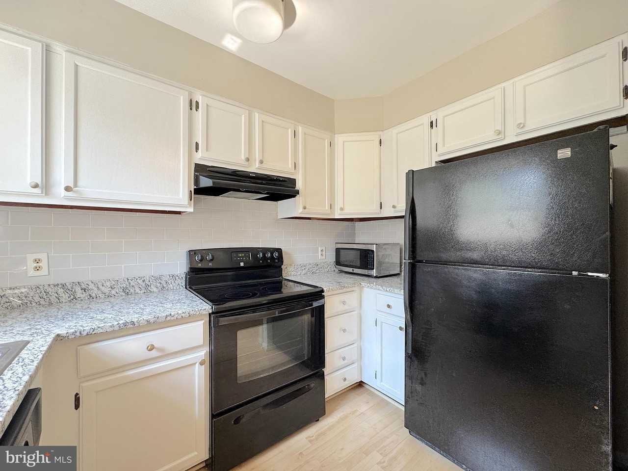 2509 S Walter Reed Dr Unit D #D - Photo 6 of 18