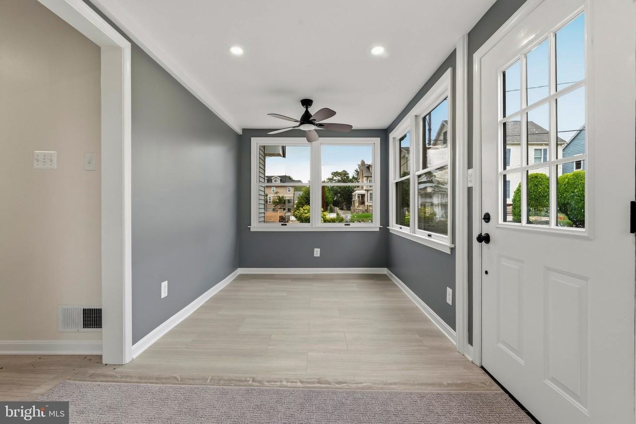 1801 S Glebe Rd - Photo 3 of 36