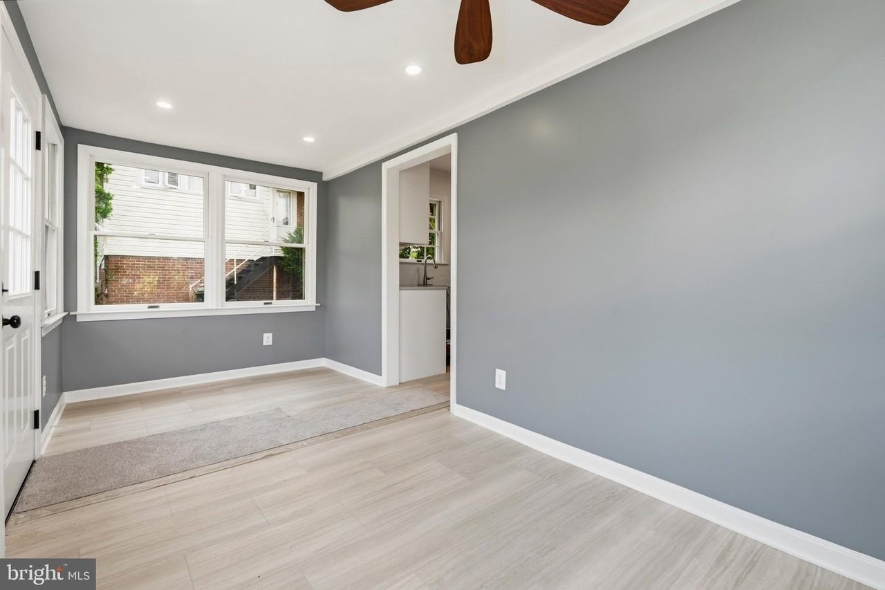 1801 S Glebe Rd - Photo 4 of 36