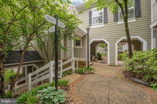 2811 S Woodrow St #B - Photo 1 of 1