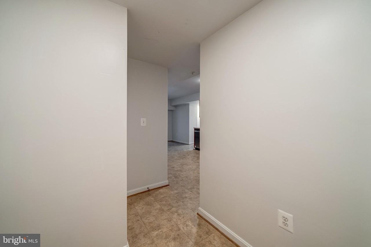 2912 17th St S #103 - Photo 5 of 32