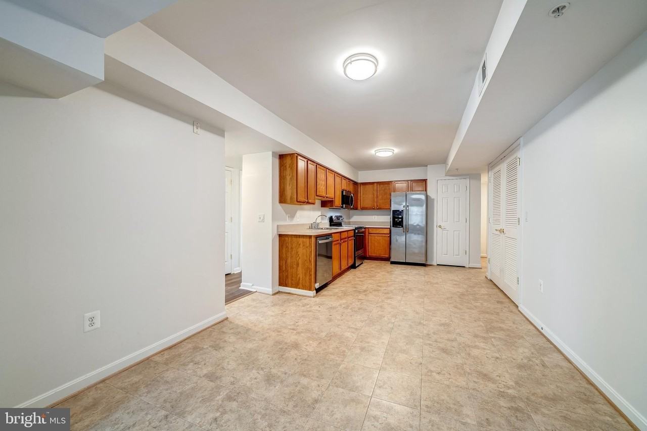 2912 17th St S #103 - Photo 7 of 32