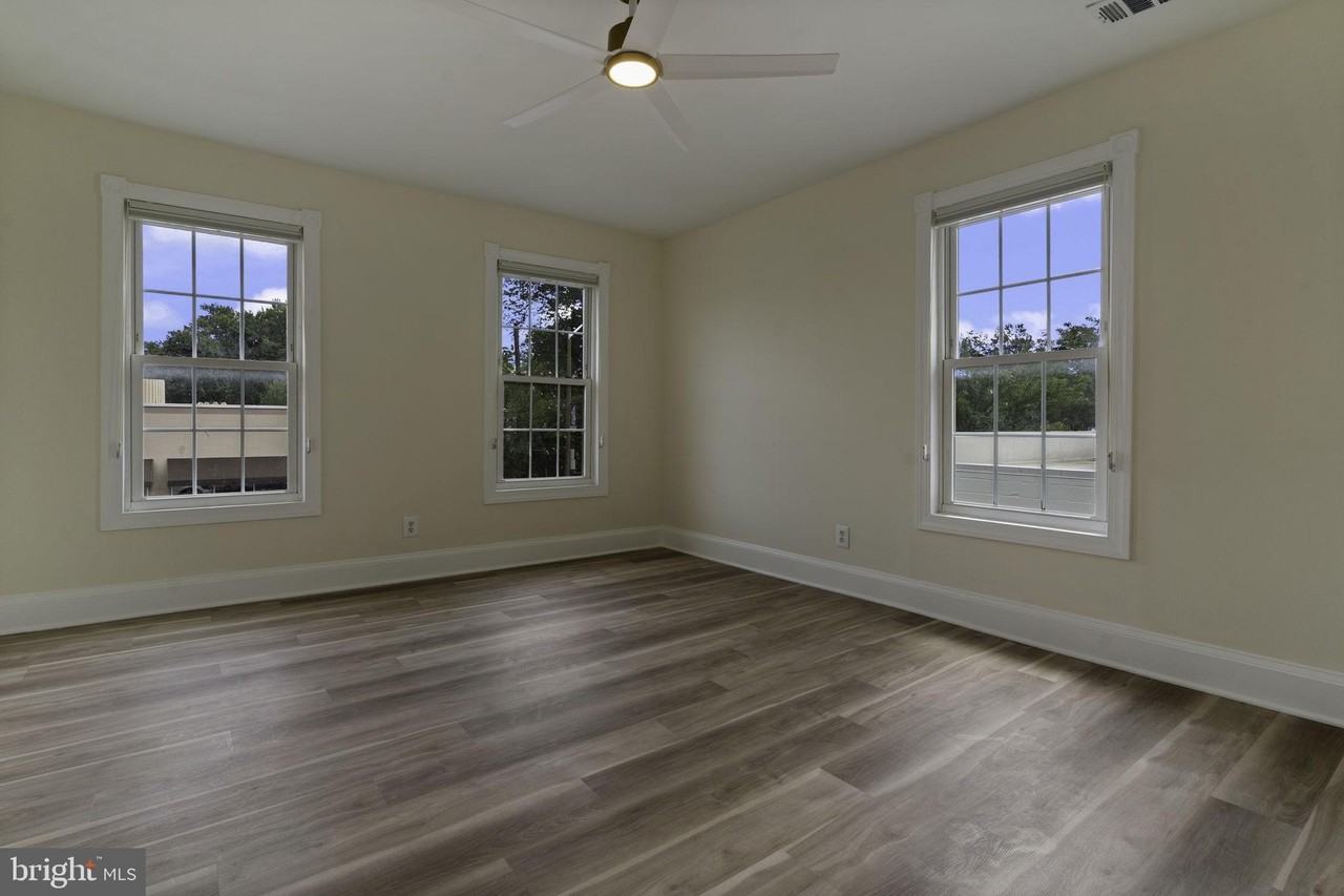 1506 Mount Vernon Ave #B - Photo 5 of 24