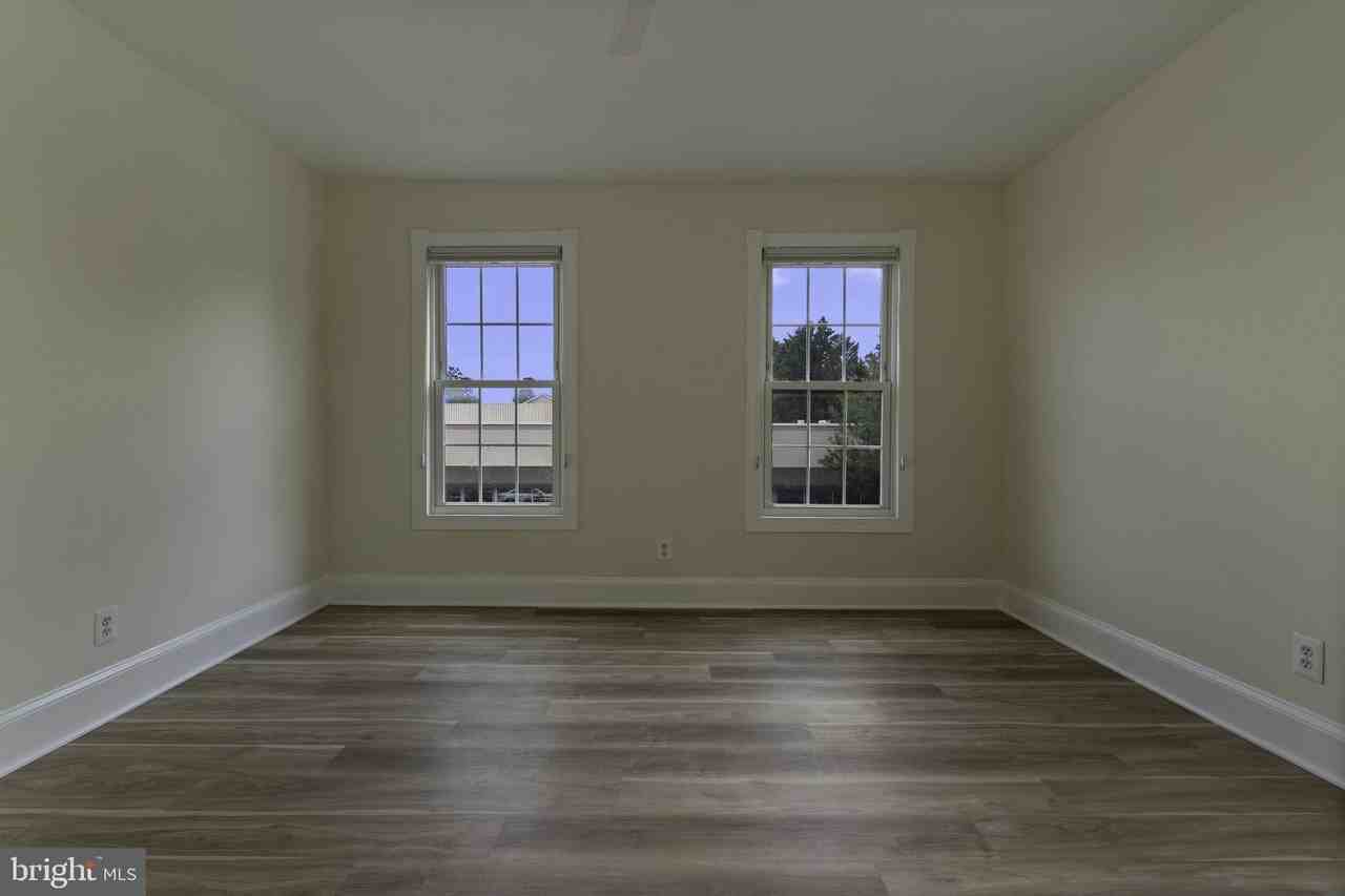 1506 Mount Vernon Ave #B - Photo 6 of 24