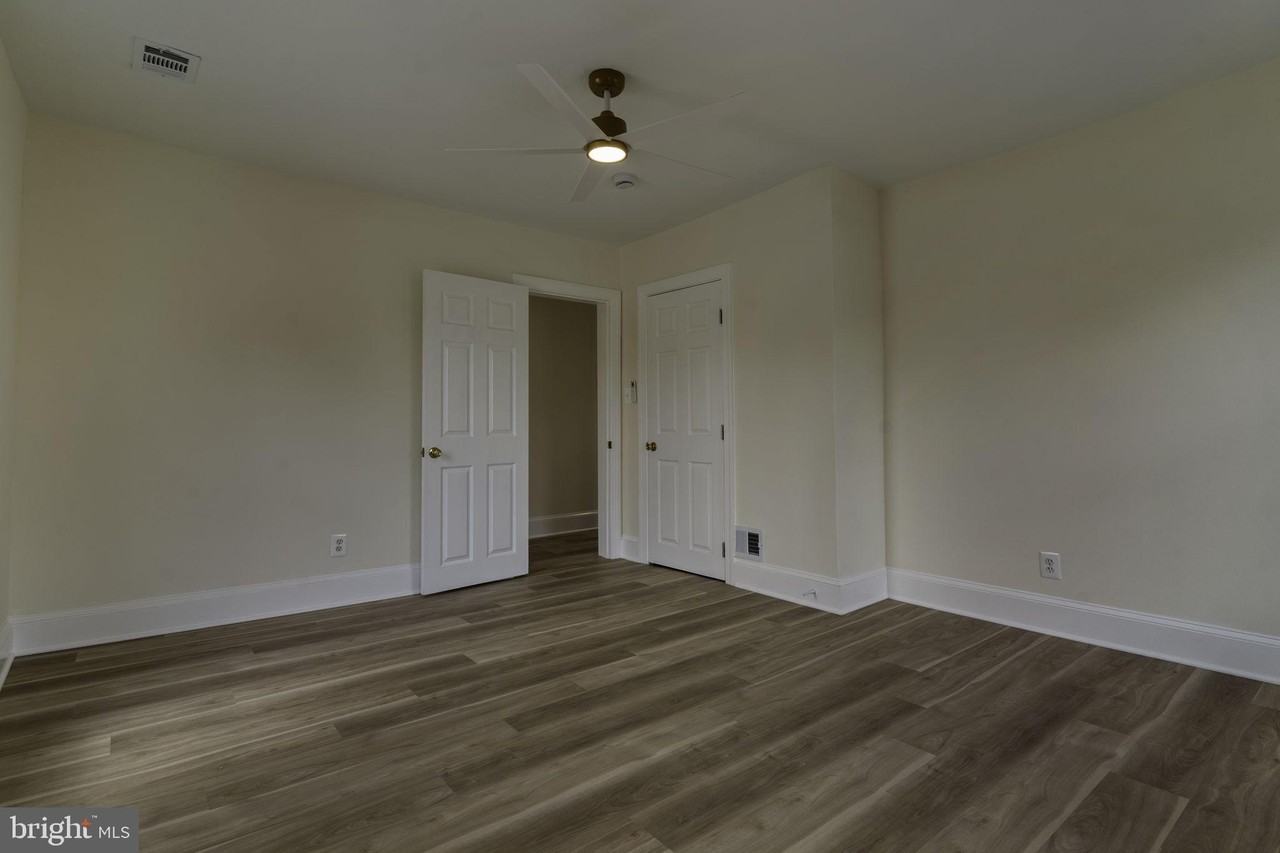 1506 Mount Vernon Ave #B - Photo 7 of 24