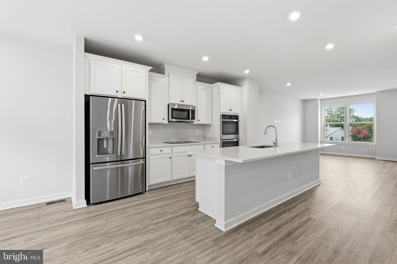 2118 Acadia Rd - Photo 6 of 49