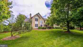 featured image of 1115 Amanda Dr