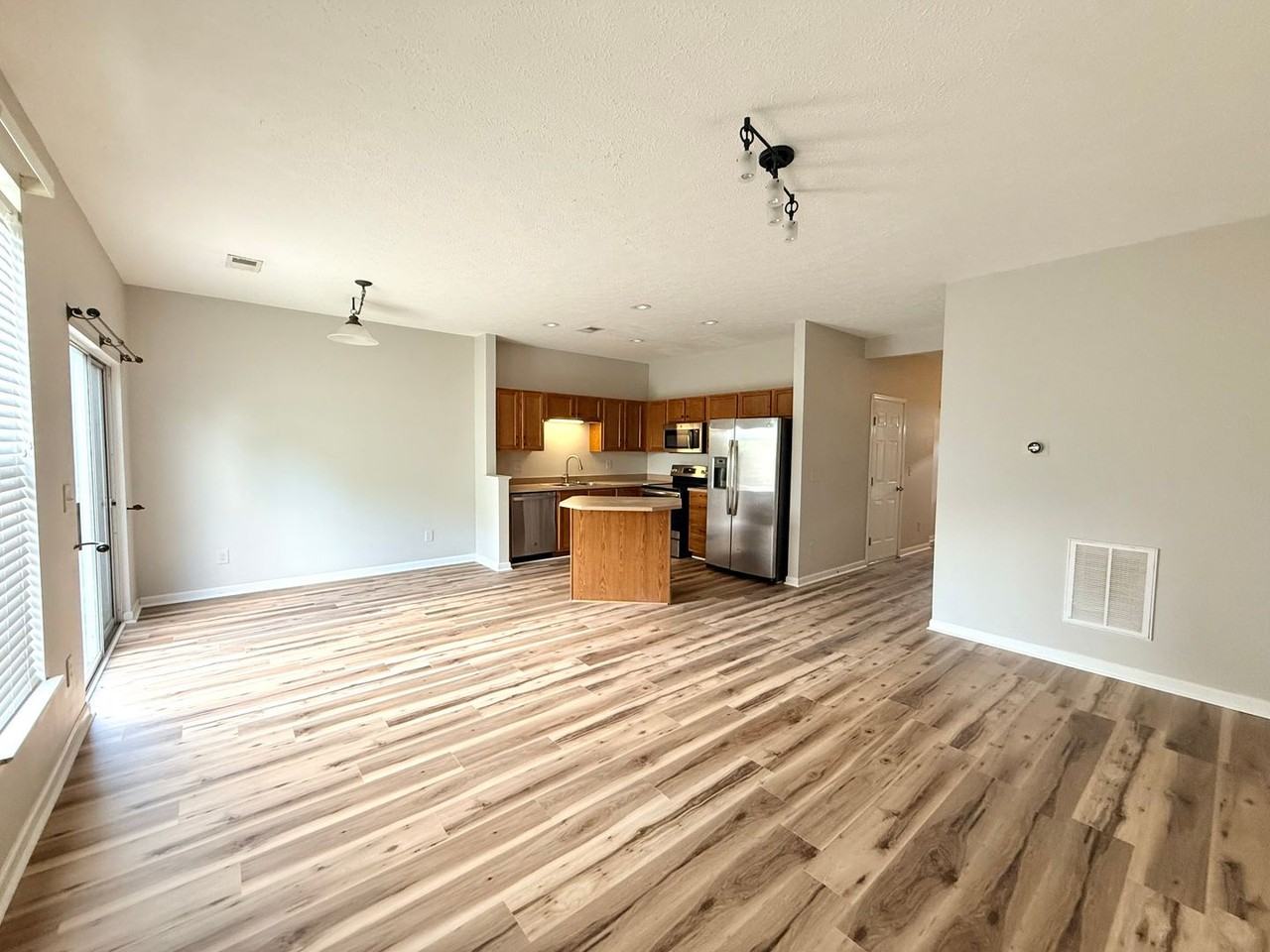 7277 Charlotte Pike - Photo 5 of 18