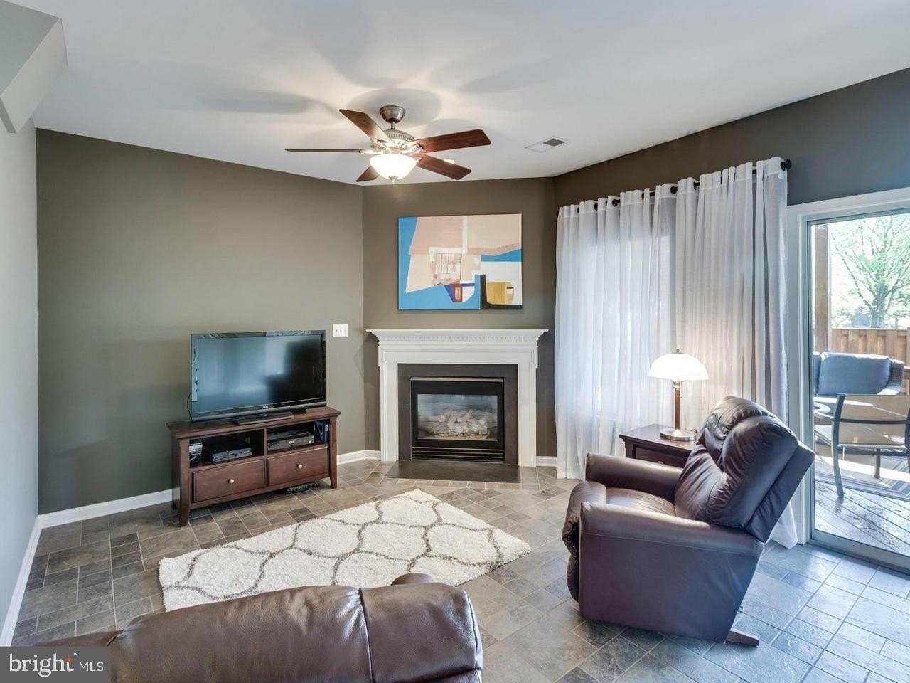 6597 Patent Parish Ln - Photo 2 of 25