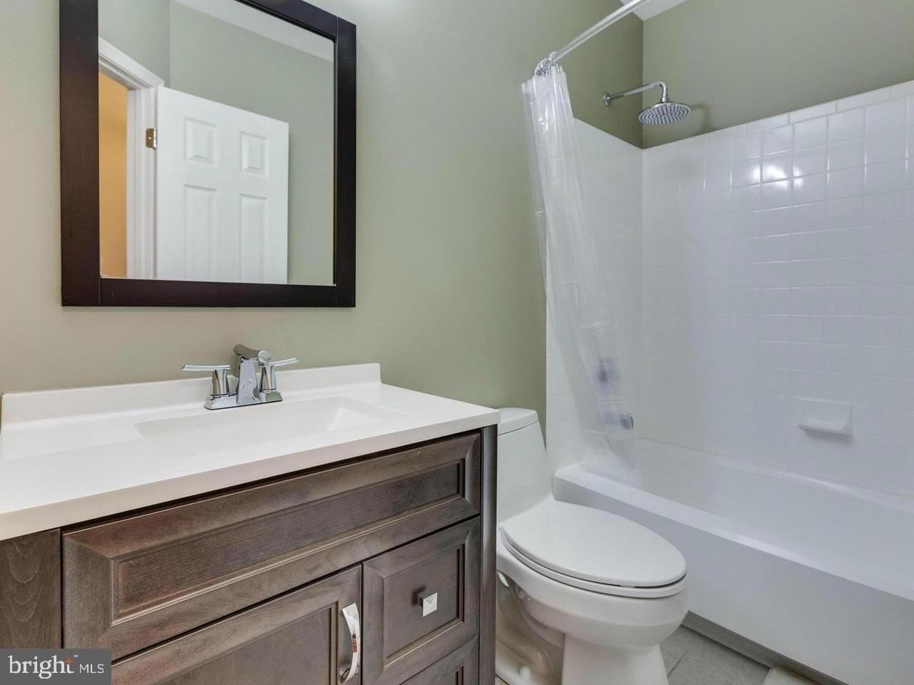 6597 Patent Parish Ln - Photo 5 of 25