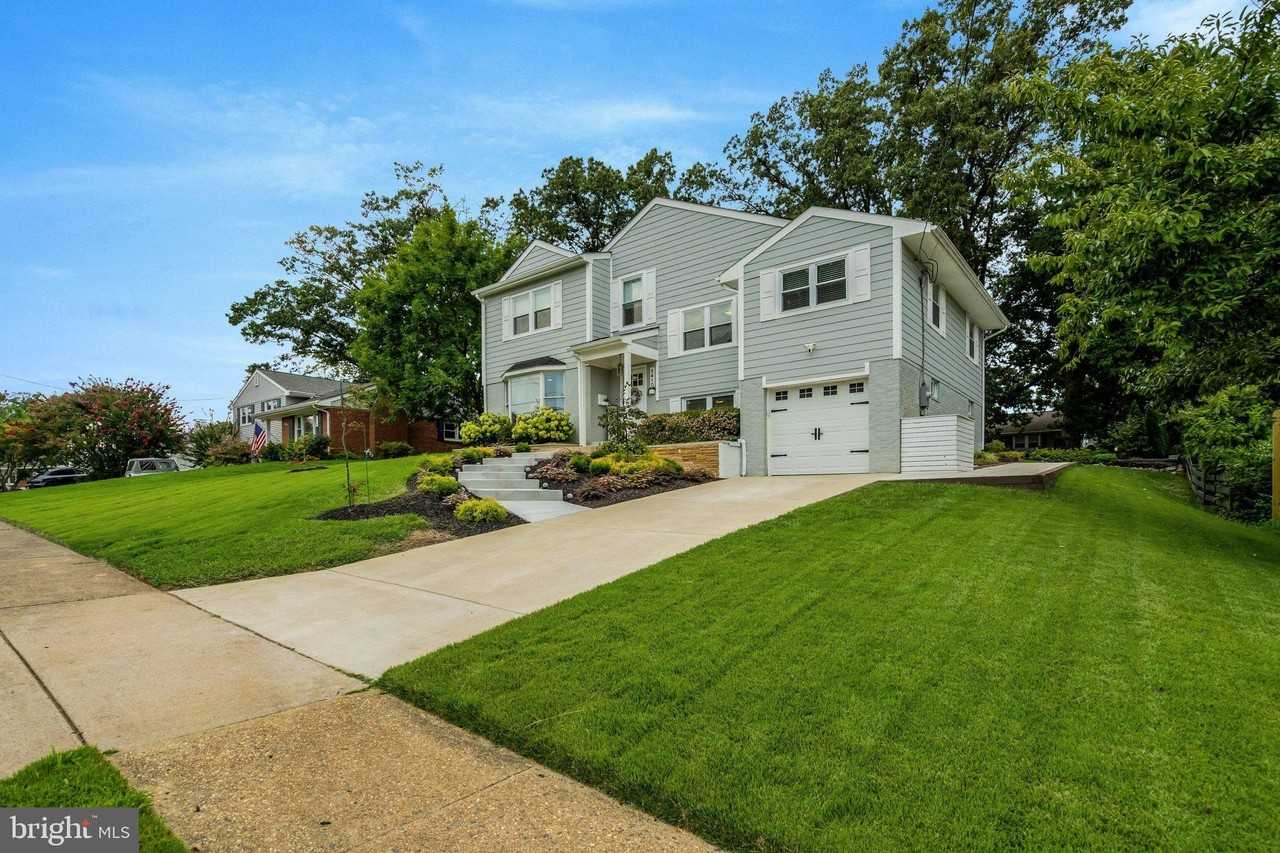 5410 Montgomery St - Photo 4 of 50