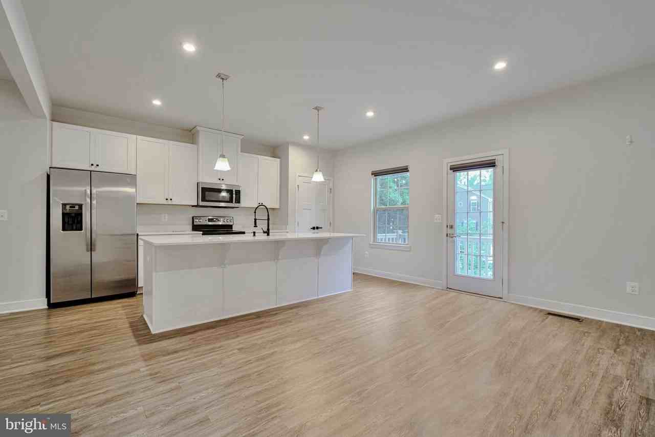 7849 Francis Dickens Ln - Photo 2 of 24