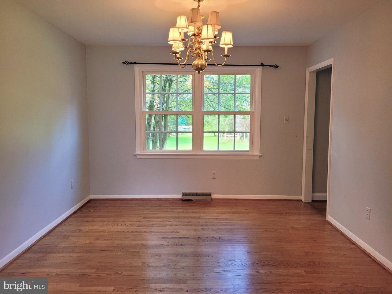 11130 Chapel Rd - Photo 4 of 15