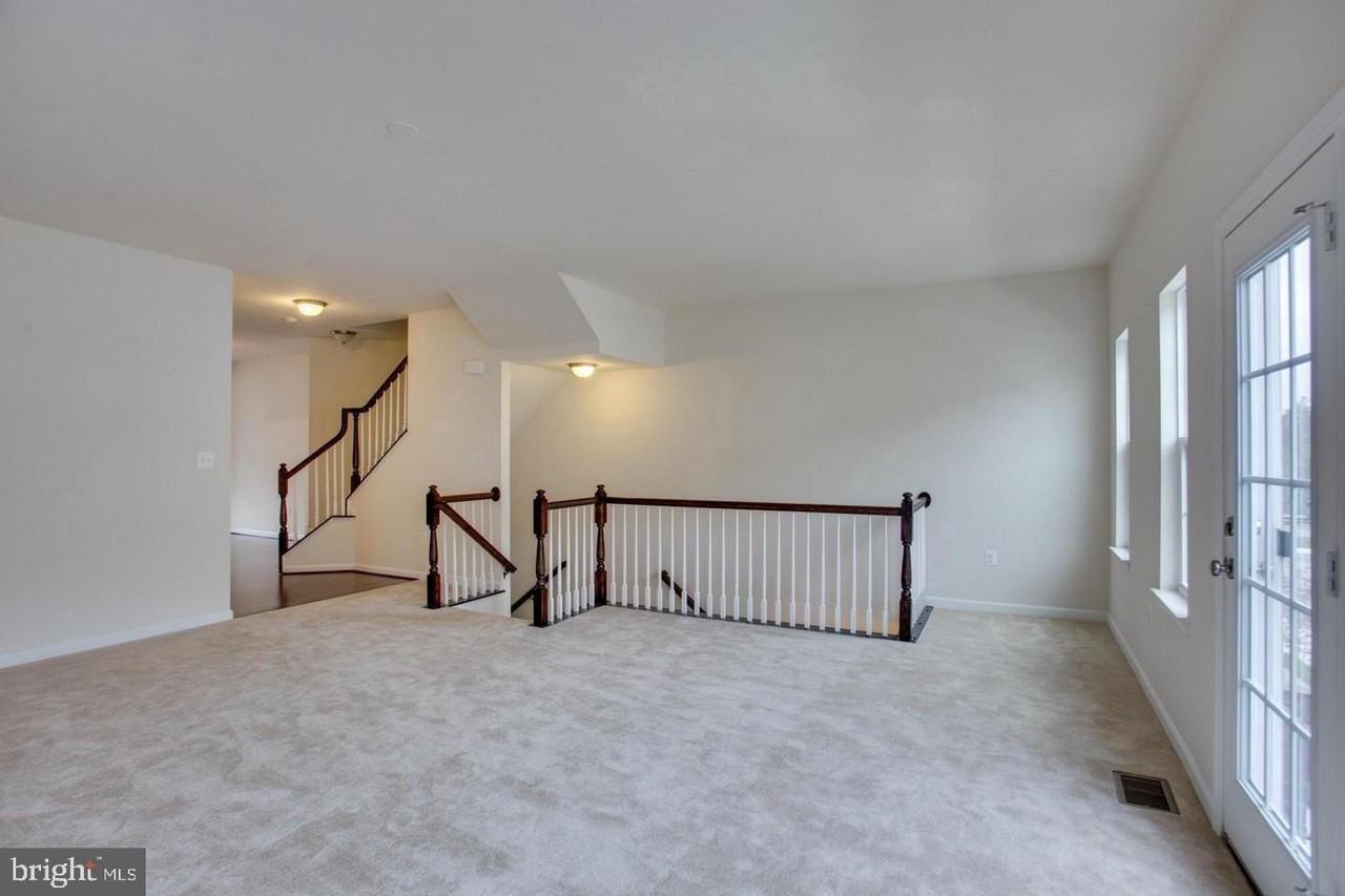 9029 Christina Pl - Photo 4 of 27